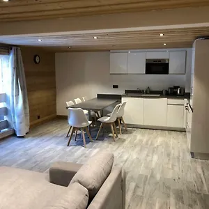 https://chalet-victoire-1.hotels-rhonealpes.com